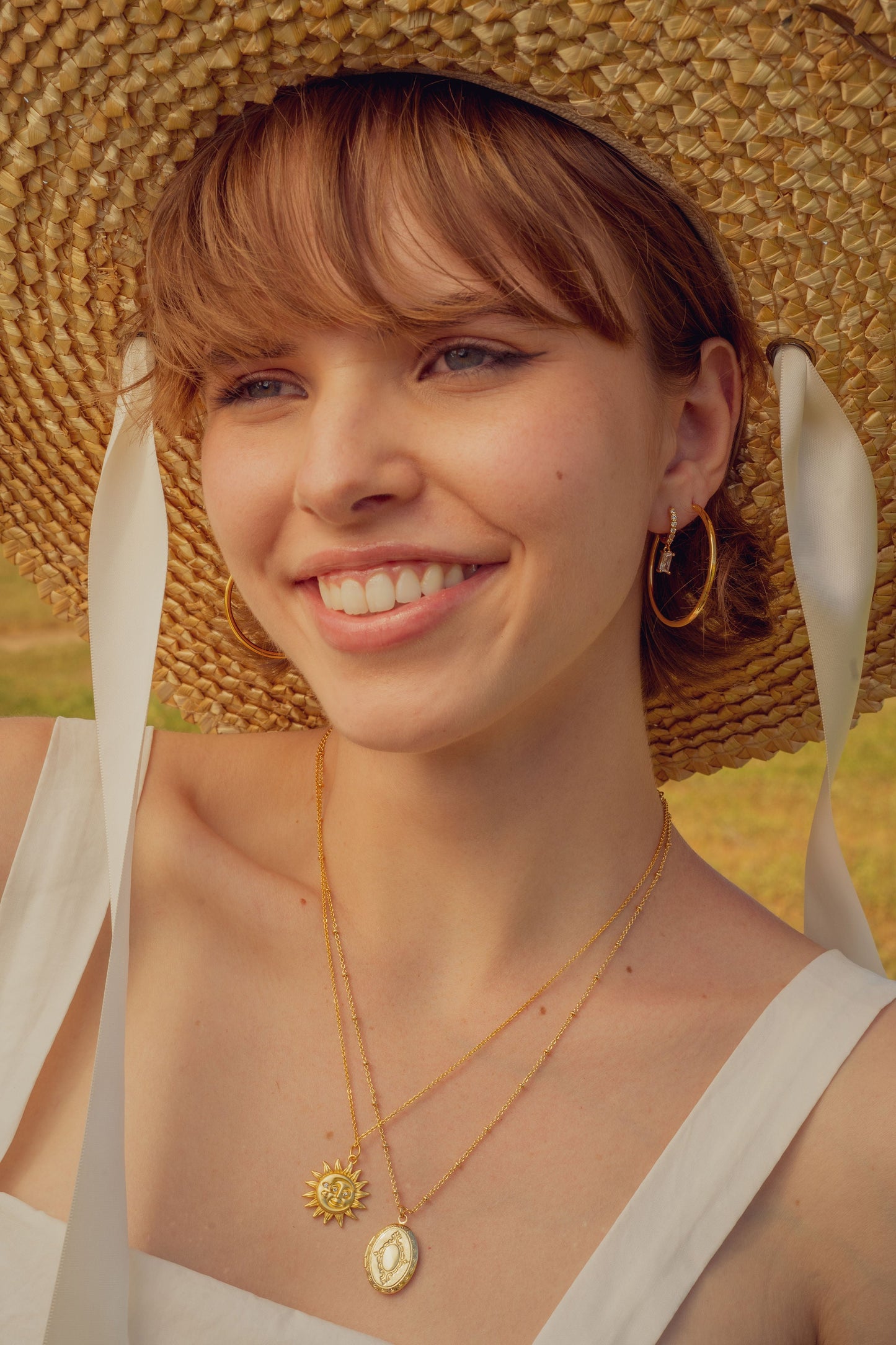 Golden Heirloom Oval Locket